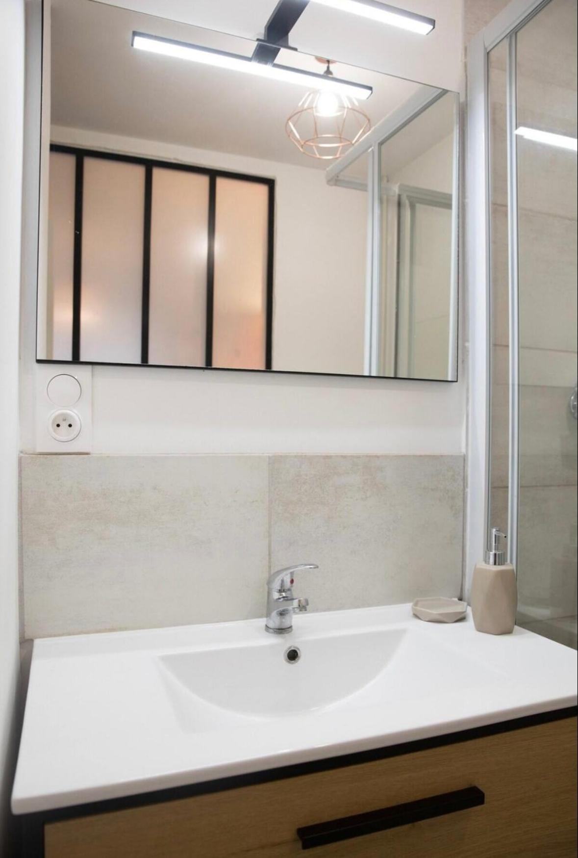 Charmant Appartement T1 Mâcon Buitenkant foto